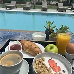 κimiro Tsilivi 호텔 Plános