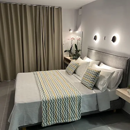 Otel κimiro Tsilivi