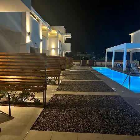 Отель κimiro Tsilivi