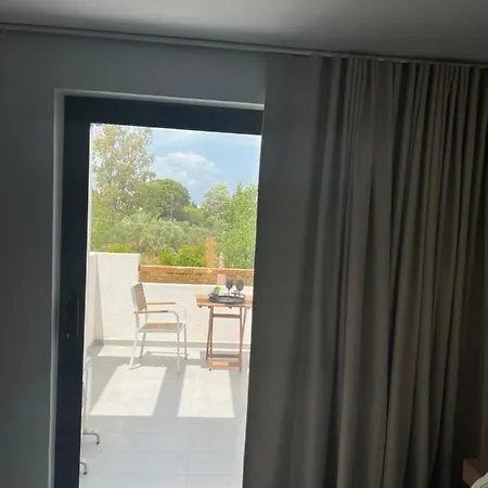 κimiro Tsilivi Hotell *