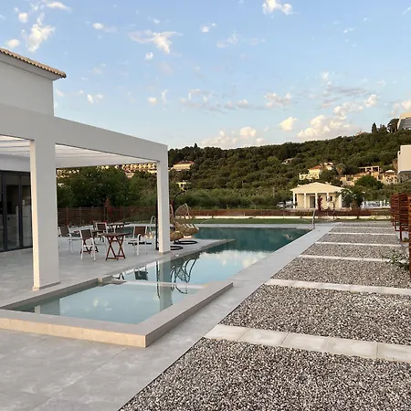 Hotel κimiro Tsilivi *