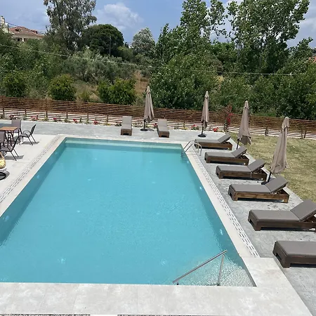 Hotell κimiro Tsilivi *